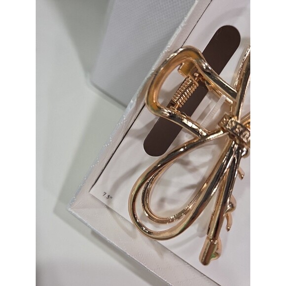 GUESS, JEWELRY GIFT SET, SILVER & GOLD, NEW IN BOX B11 - Picture 3 of 12